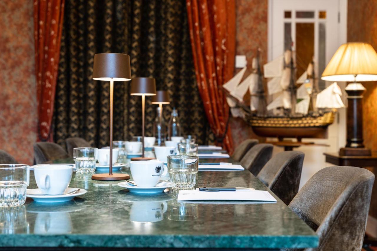 Grand Boutique Hotel-Restaurant Huis Vermeer デーフェンター エクステリア 写真
