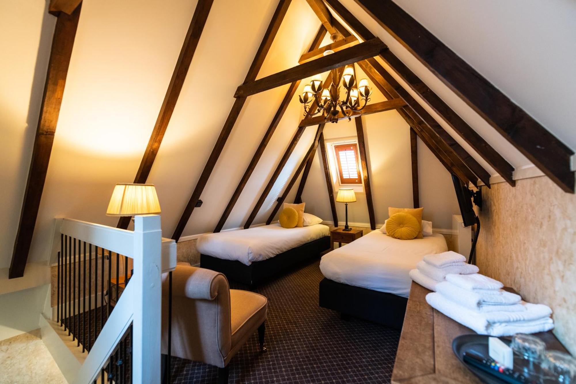 Grand Boutique Hotel-Restaurant Huis Vermeer デーフェンター 部屋 写真