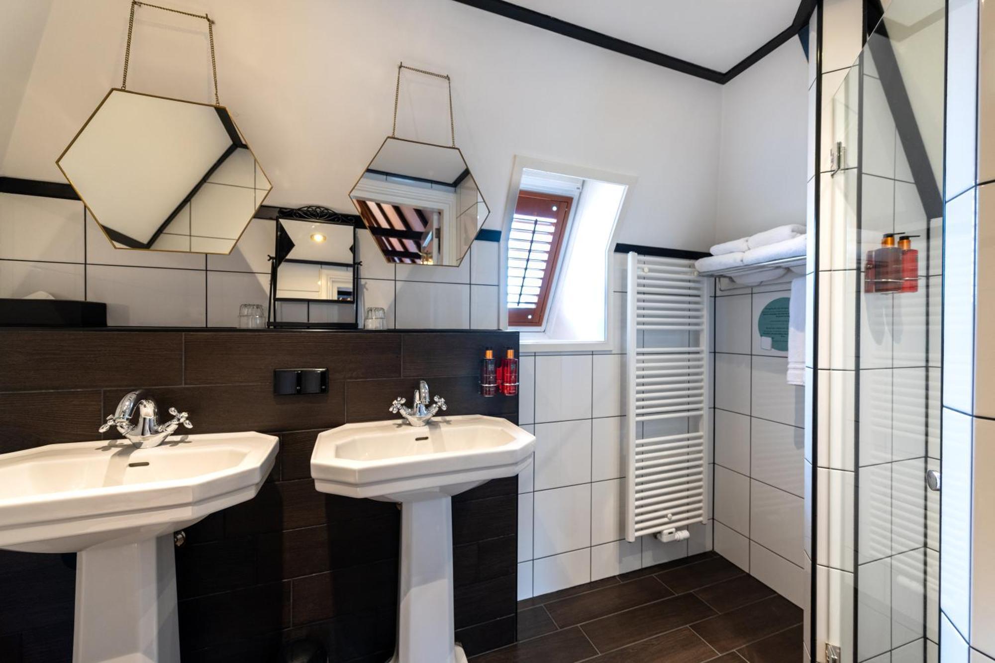 Grand Boutique Hotel-Restaurant Huis Vermeer デーフェンター 部屋 写真