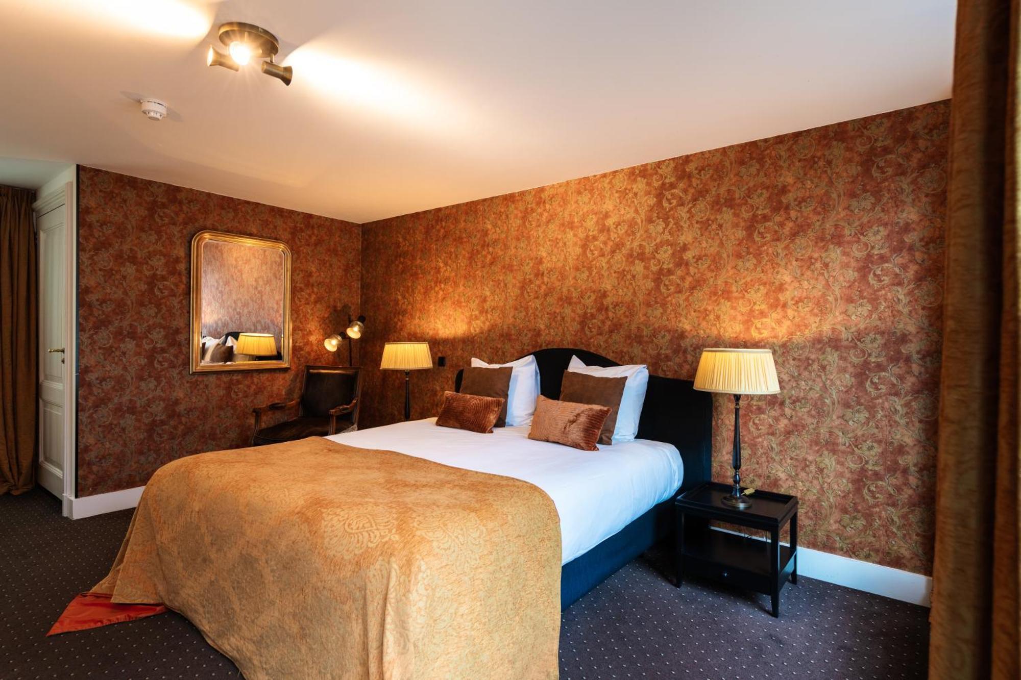 Grand Boutique Hotel-Restaurant Huis Vermeer デーフェンター 部屋 写真
