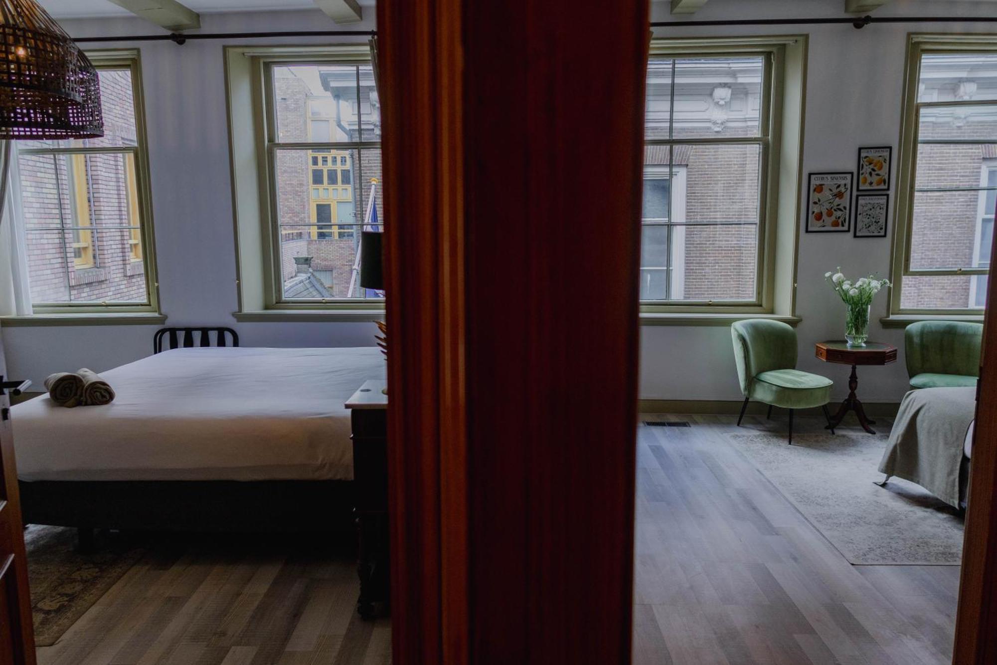 Grand Boutique Hotel-Restaurant Huis Vermeer デーフェンター 部屋 写真