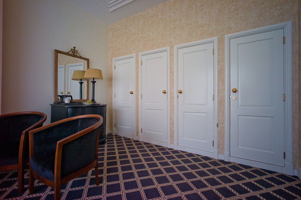 Grand Boutique Hotel-Restaurant Huis Vermeer デーフェンター エクステリア 写真